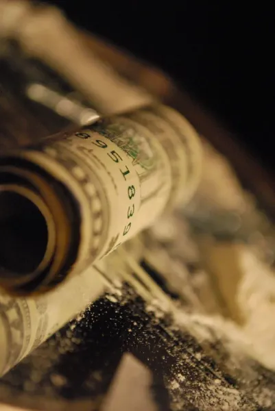 عکس بک گراند پول و ثروت