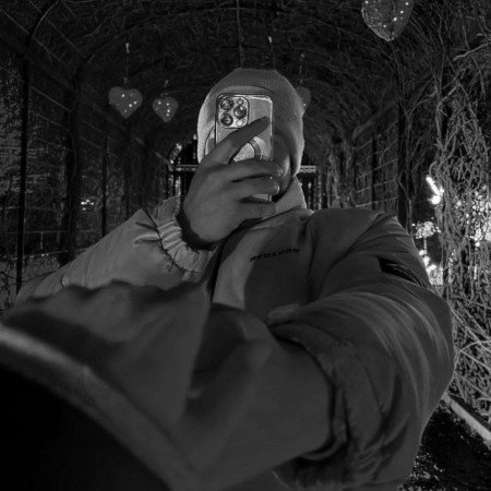  عکس دخترونه خاص سیاه سفید برای پس زمینه گوشی