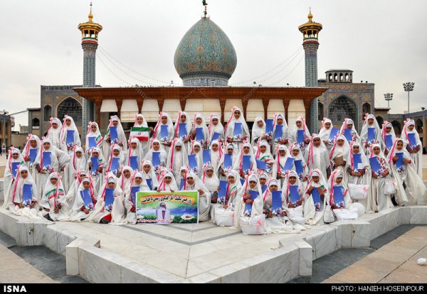 عکس جشن تکلیف دخترانه در منزل