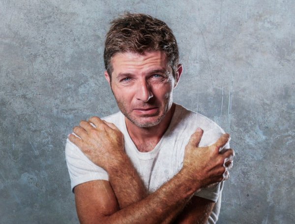 عکس گریه پسر عاشق