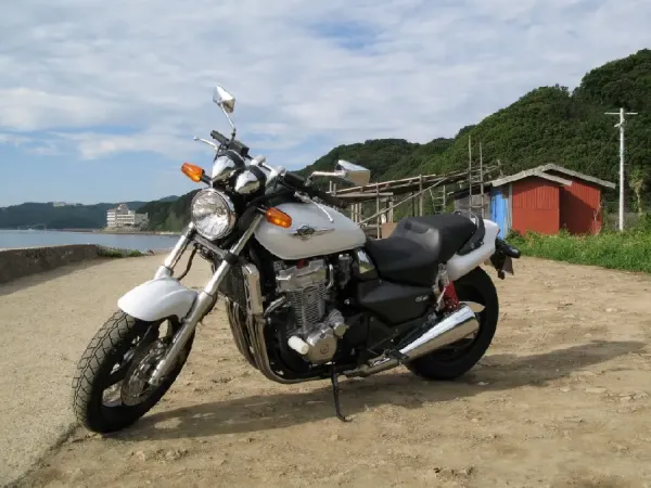  تصویر زمینه موتور سی بی