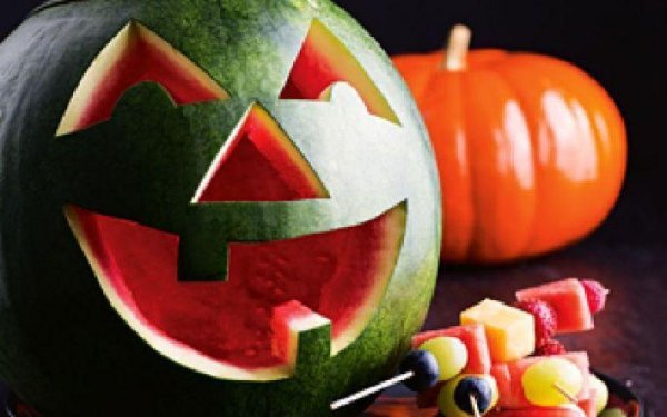 تزیین هندوانه قاچ شده