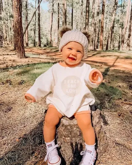  عکس دختر بچه چشم آبی با موهای طلایی