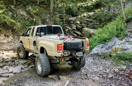  عکس ماشین آفرود برای تصویر زمینه گوشی