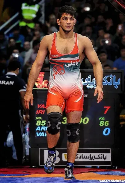  عکس کشتی گیر برای پروفایل