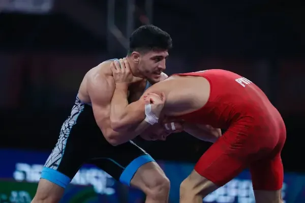  عکس کشتی گیر برای تصویر زمینه