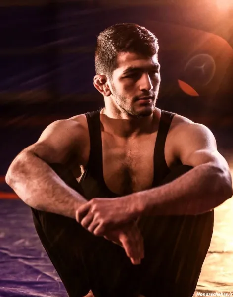  عکس کشتی گیر حسن یزدانی