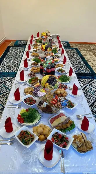 عکس سفره غذای ایرانی ساده