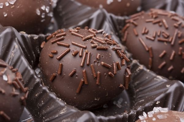  عکس ترافل های خوشمزه شکلاتی با کیفیت بالا