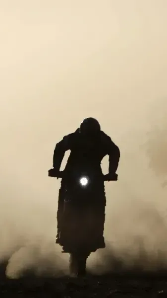  تصویر زمینه موتور سیکلت خفن برای گوشی آیفون