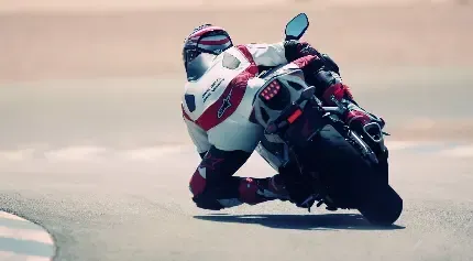 عکس موتور سیکلت اسپرت برای بک گراند گوشی