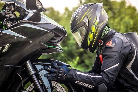  عکس موتور سواری برای پروفایل پسرانه