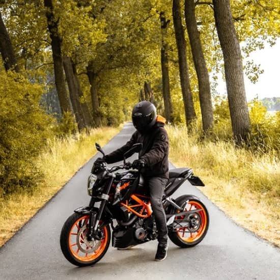  عکس موتور سواری برای پروفایل پسرانه