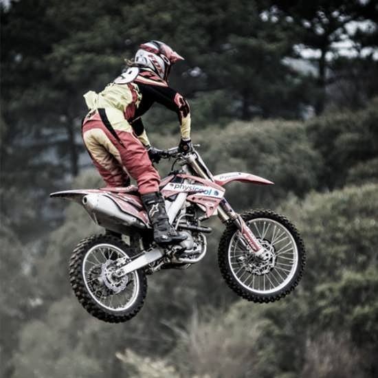  عکس موتور سواری برای پروفایل پسرانه