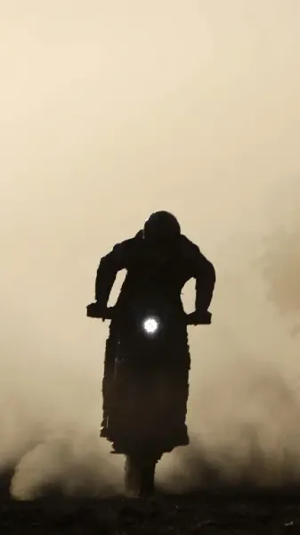  والپیپر موتور سیکلت اسپرت پسرانه برای گوشی