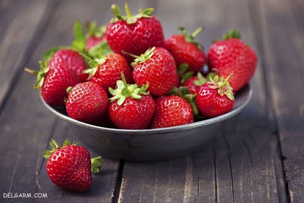  تصویر زمینه توت فرنگی برای گوشی سامسونگ