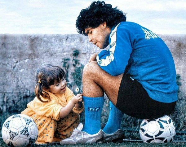  تصویر زمینه مارادونا