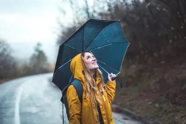  عکس چتر و رعد و برق و باران