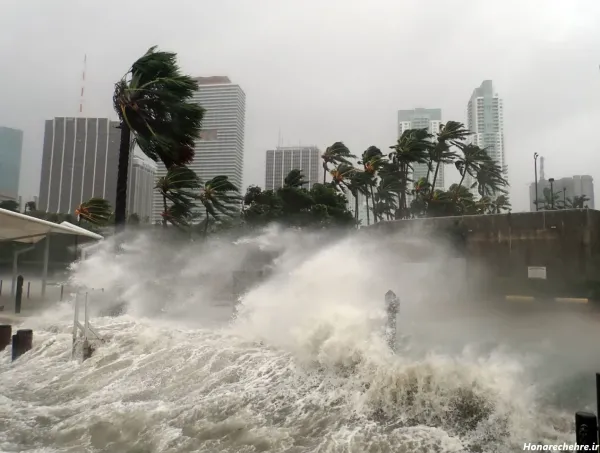 عکس طوفان دریا