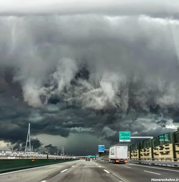 عکس طوفان دریا