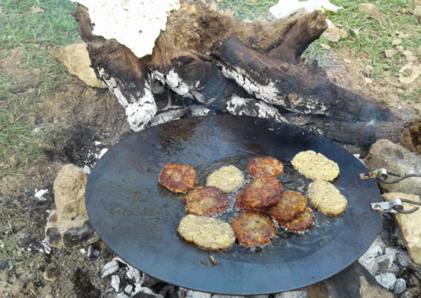  عکس پروفایل آشپزی در طبیعت