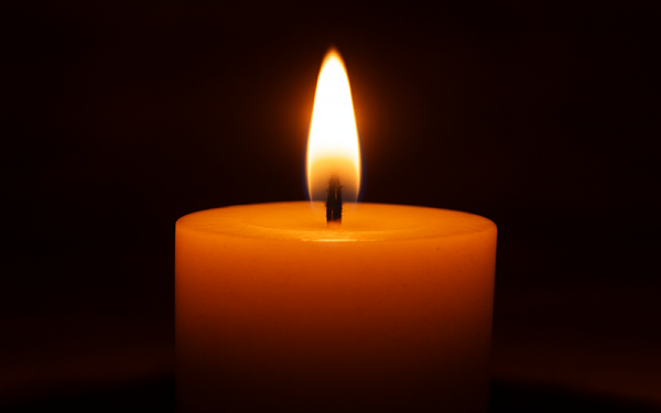 عکس شمع روشن برای استوری