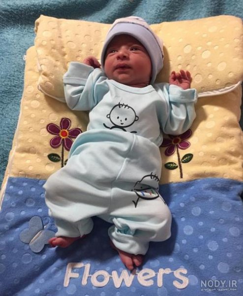  عکس نوزاد دختر در بیمارستان