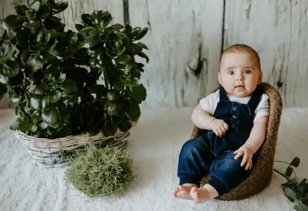  بک گراند نوزاد برای گوشی موبایل