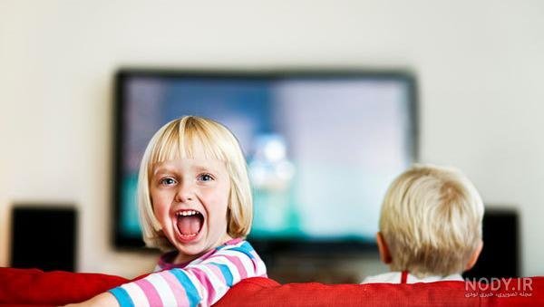  عکس از تماشا کردن تلویزیون
