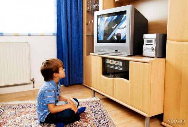  عکس از تماشا کردن تلویزیون