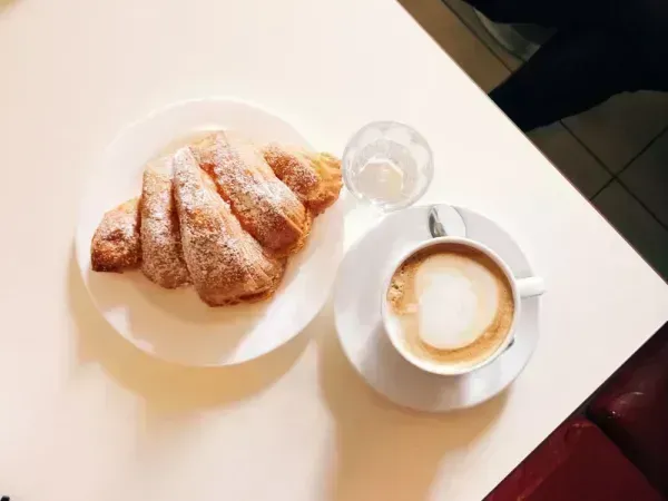  عکس کروسان شکلاتی