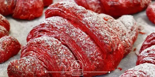 عکس کروسان شکلاتی