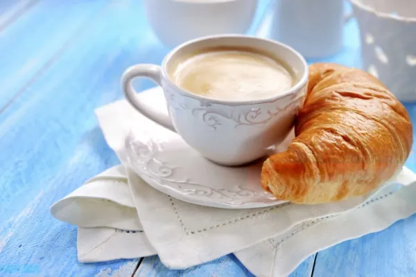 عکس کروسان شکلاتی