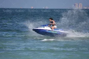  عکس از جت اسکی برای استوری