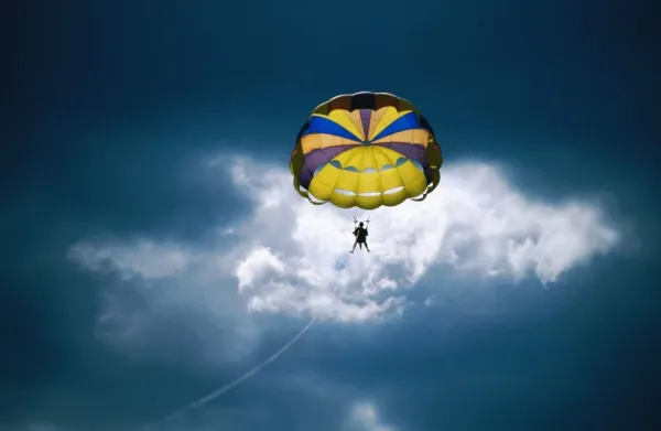  عکس چتر نجات با کیفیت بالا