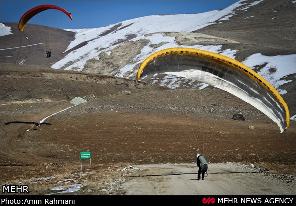 عکس از پرواز با چتر نجات