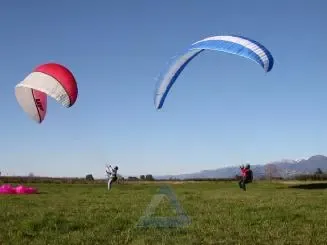  عکس چتر نجات برای پروفایل گوشی موبایل