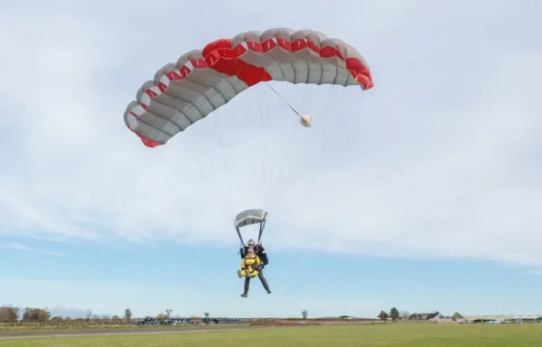  عکس از چتر نجات بزرگ و زیبا