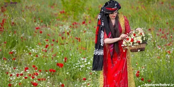  عکس دختر لر با گلونی