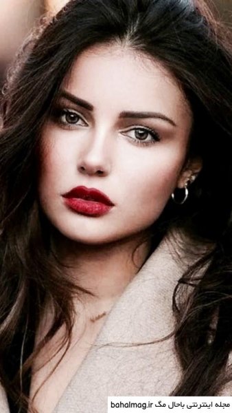  بک گراند چهره دختر برای آیفون