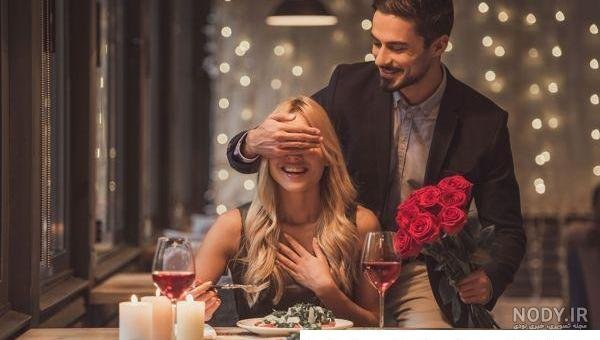 ژست عکس تولد در کافه