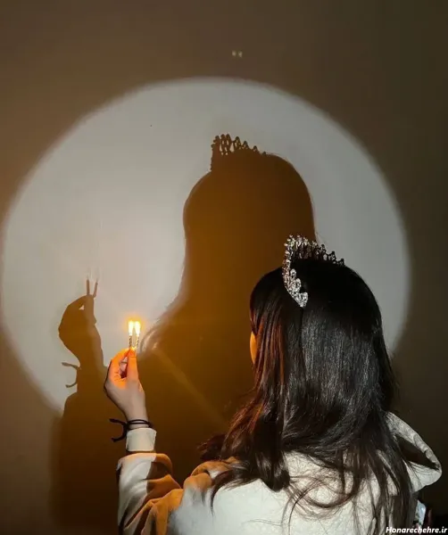  ژست عکس تولد با کیک