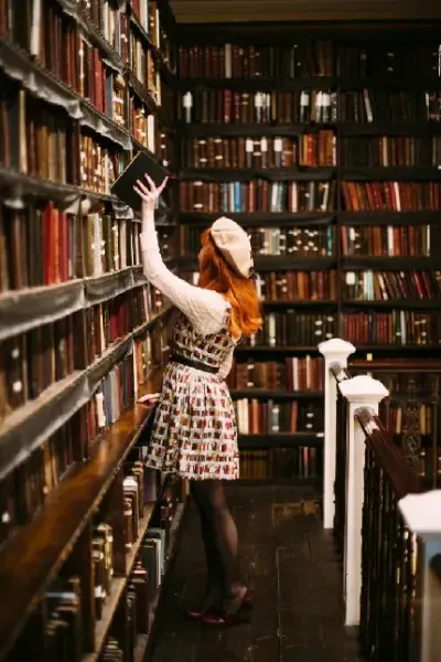  ژست عکس دختر زیبا برای پروفایل