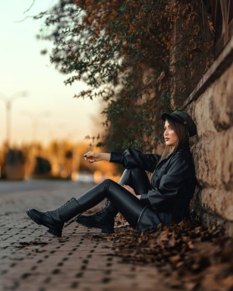  ژست عکس دخترانه لاکچری