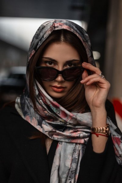  عکس دختر با ژست های زیبا