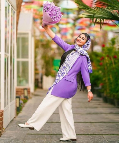  عکس دختر با ژست های زیبا