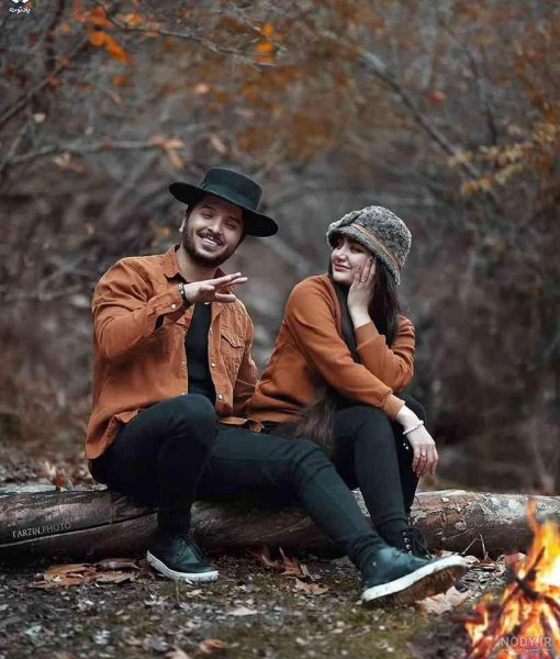 ژست عکس تولد در طبیعت دونفره