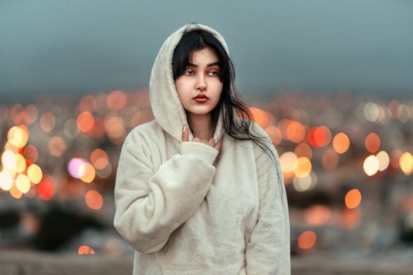 عکس دختر با ژست قشنگ