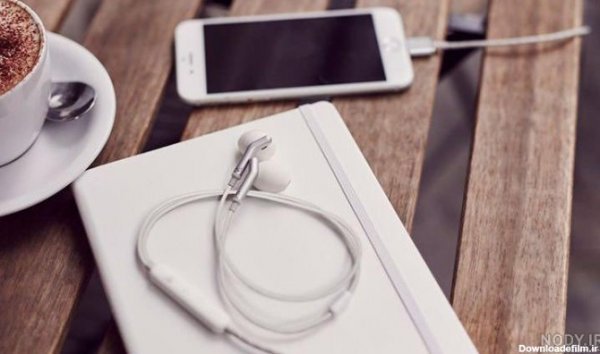  عکس گوشی با هندزفری برای پروفایل