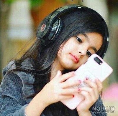  عکس دختر با هدفون برای پروفایل